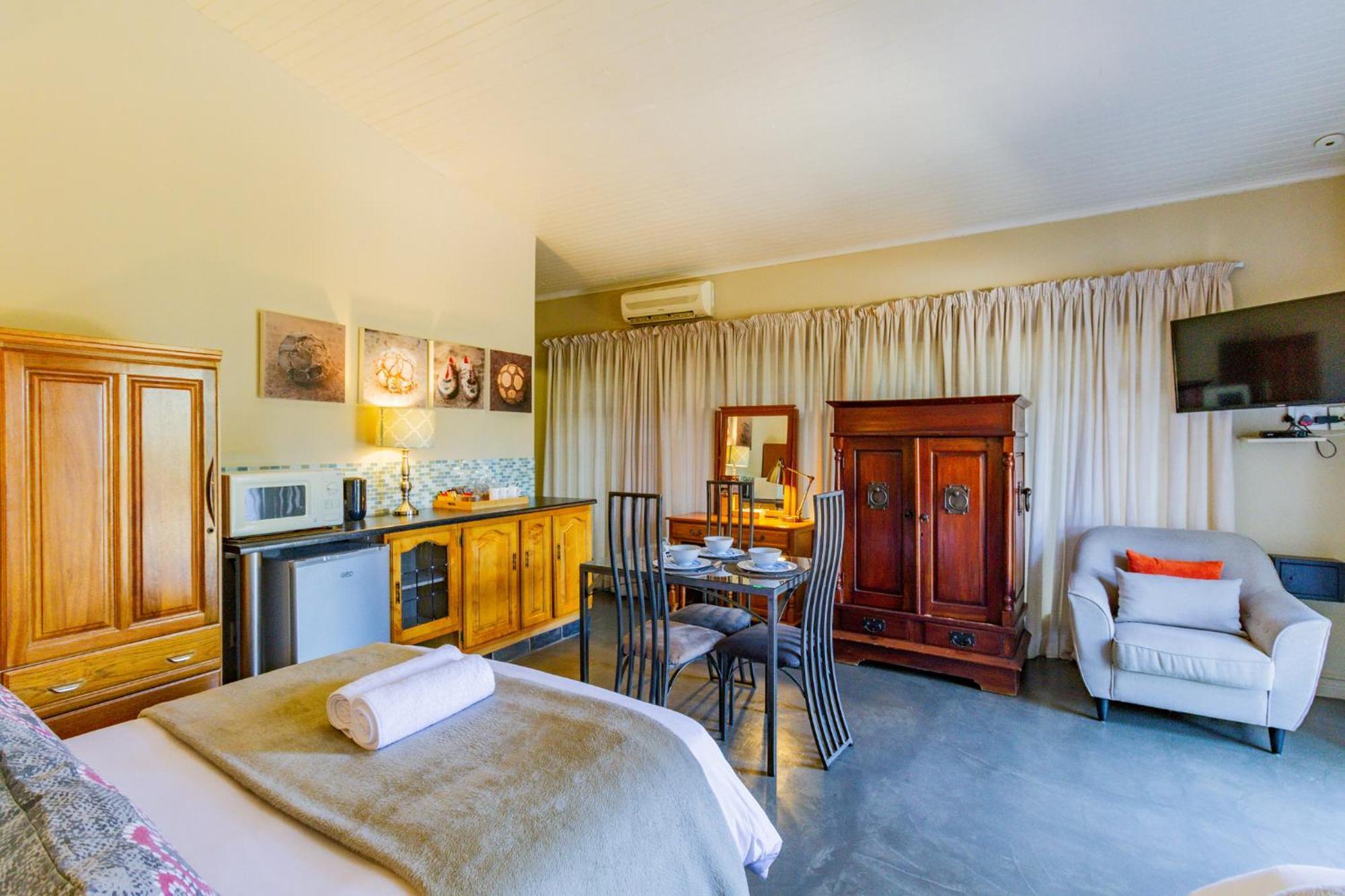 Pumleni Guesthouse Hartbeespoort Dış mekan fotoğraf