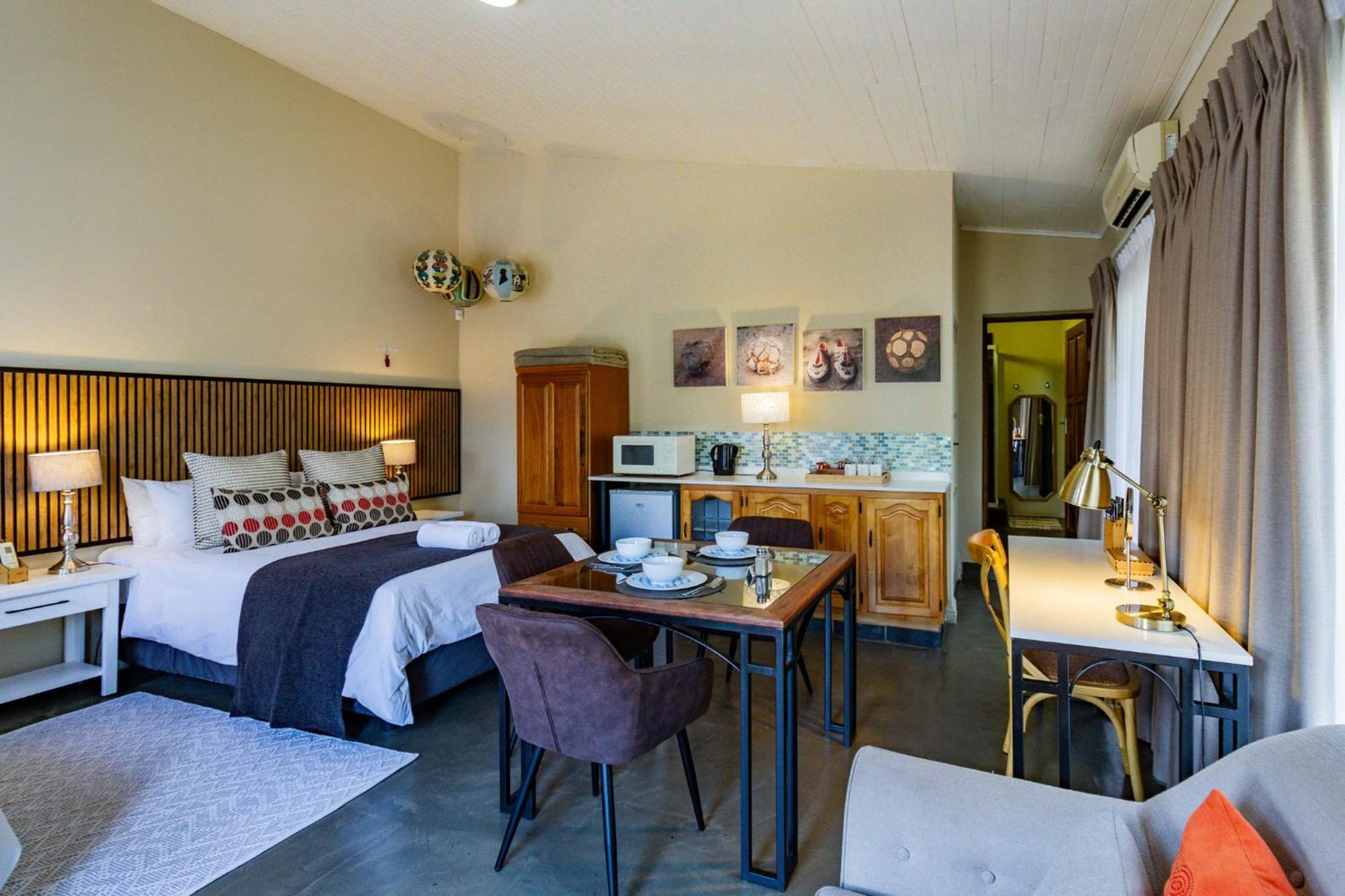 Pumleni Guesthouse Hartbeespoort Dış mekan fotoğraf