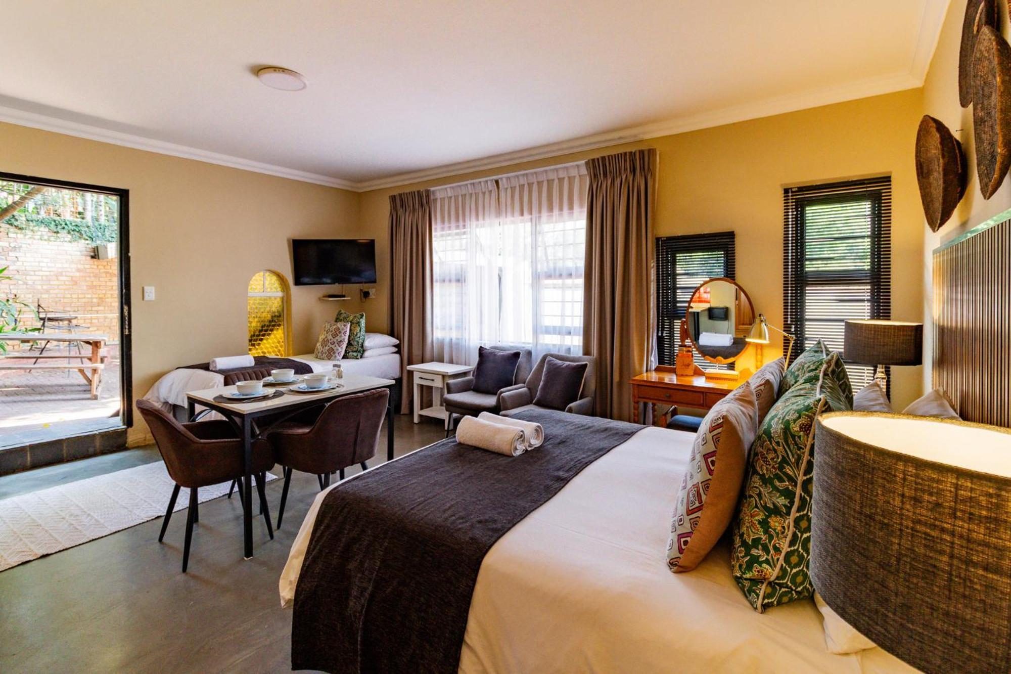 Pumleni Guesthouse Hartbeespoort Dış mekan fotoğraf