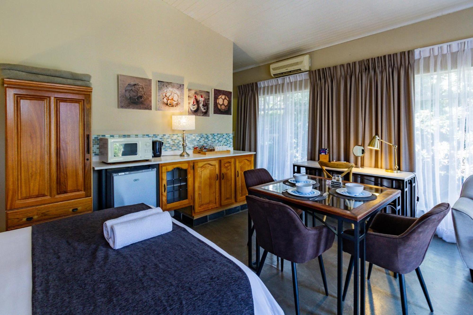 Pumleni Guesthouse Hartbeespoort Dış mekan fotoğraf