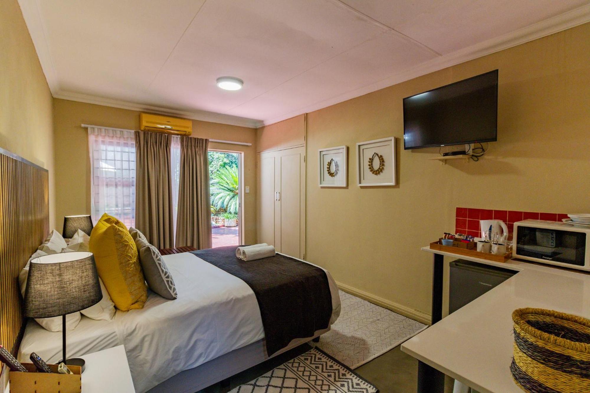 Pumleni Guesthouse Hartbeespoort Dış mekan fotoğraf