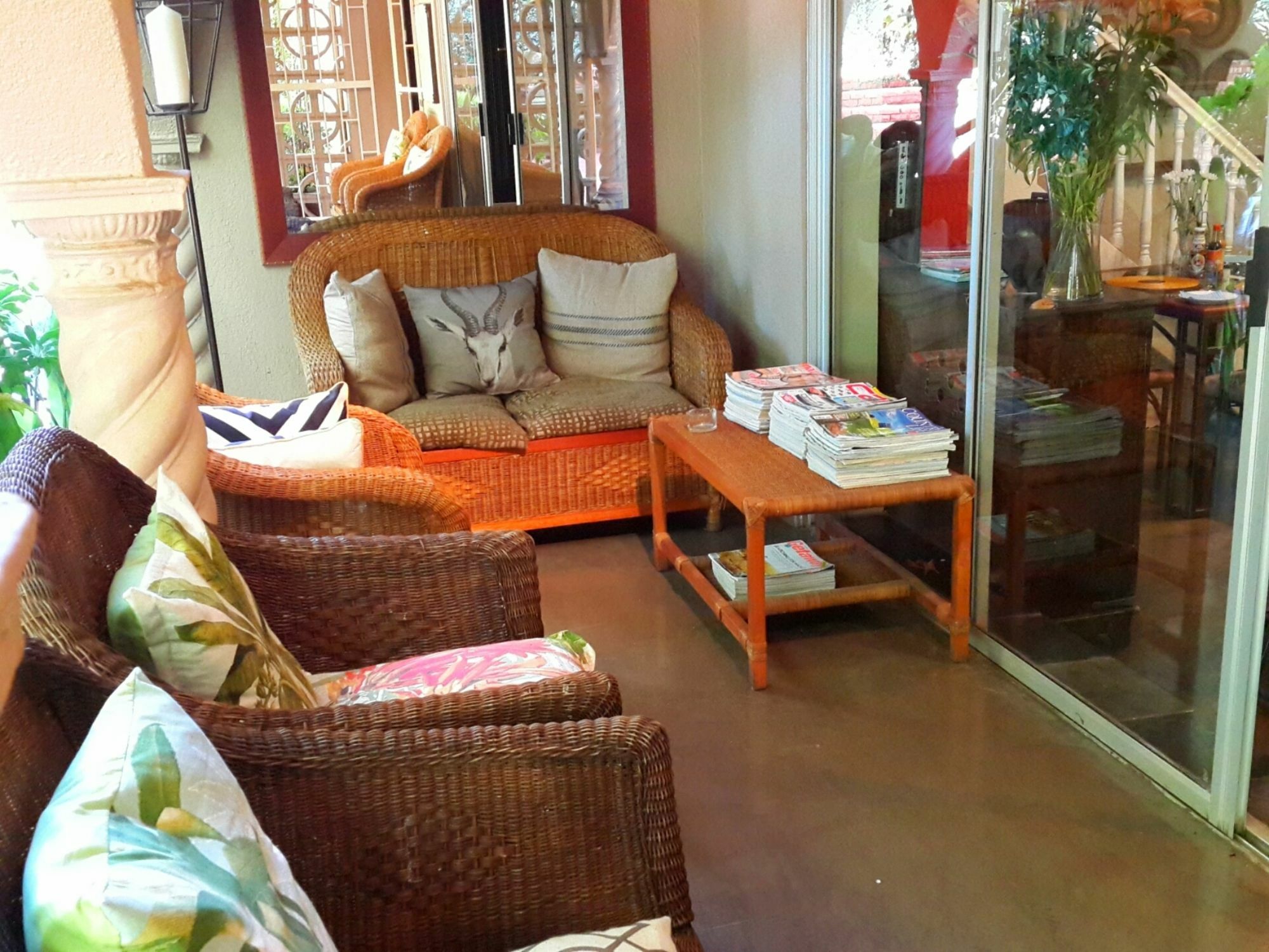 Pumleni Guesthouse Hartbeespoort Dış mekan fotoğraf
